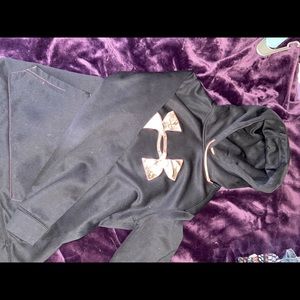 Under Armor sweatshirt